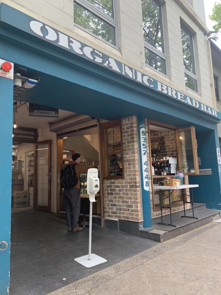 シドニー地元密着型ベーカリーオーガニック・ブレッド・バー