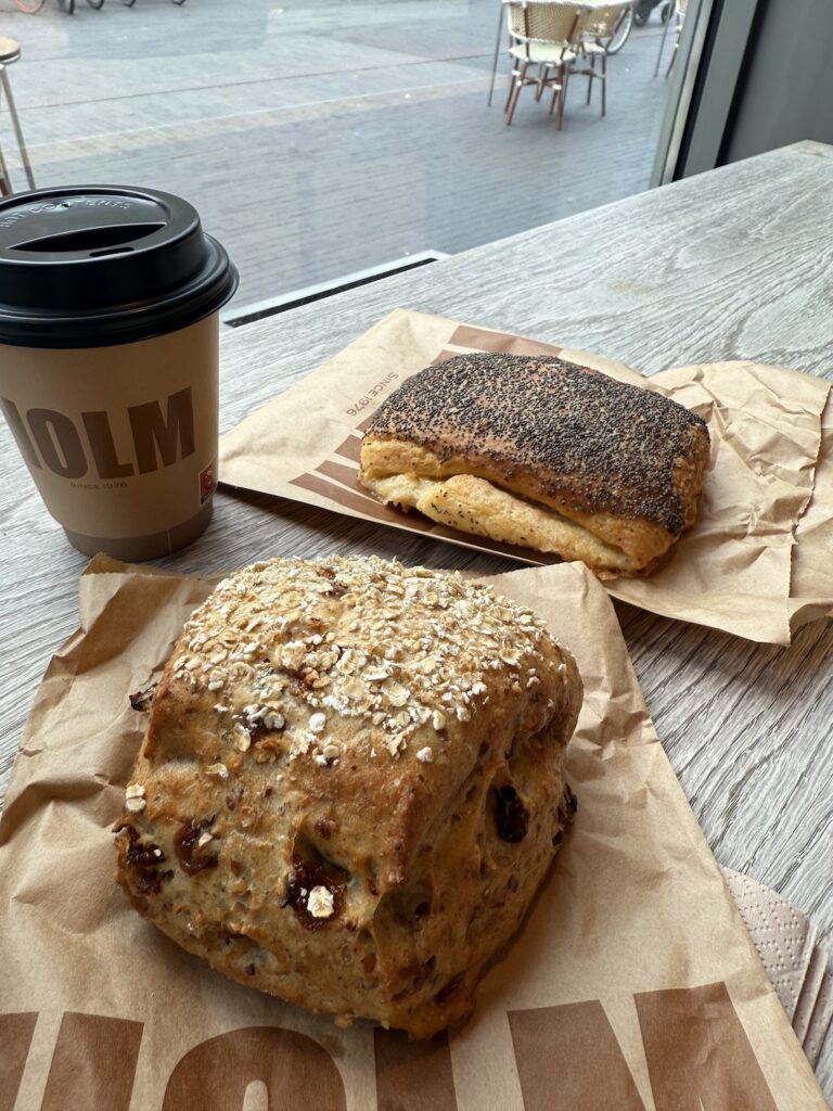 デンマークの老舗ベーカリーHOLM’s Bakery &Cafe