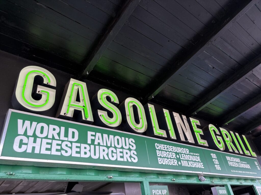 コペンハーゲンの世界的人気バーガー店、GASOLINE GRILL。