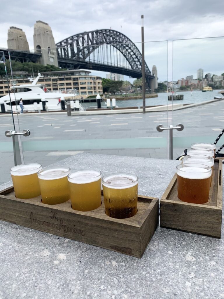 シドニー、ハーバーブリッジ見えるレストラン・バーThe Squire’s Landing