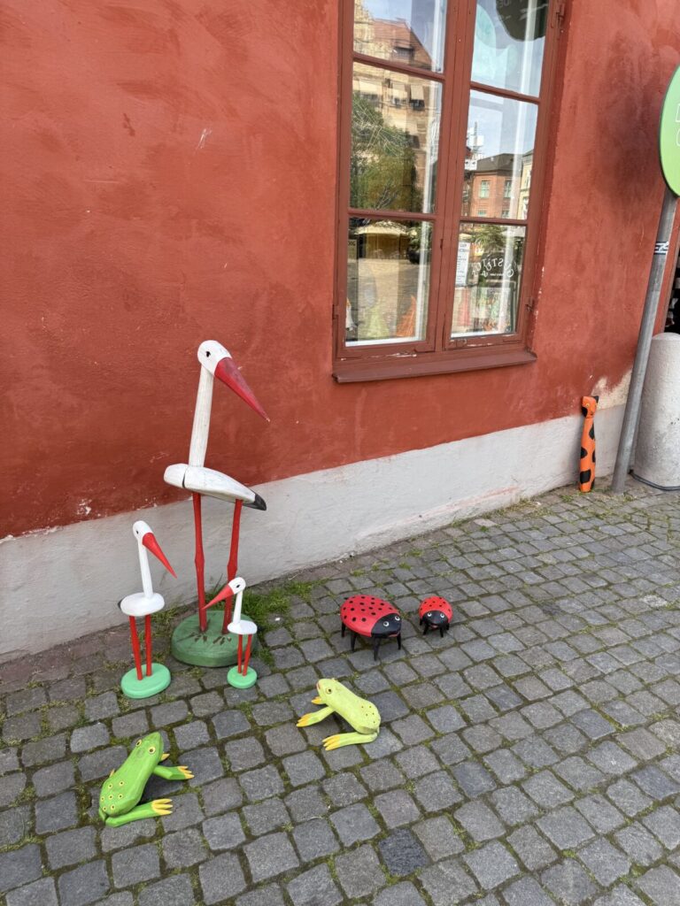 Swedenで3番目に大きい都市マルメ。デンマークから電車で30分で隣の国へ。