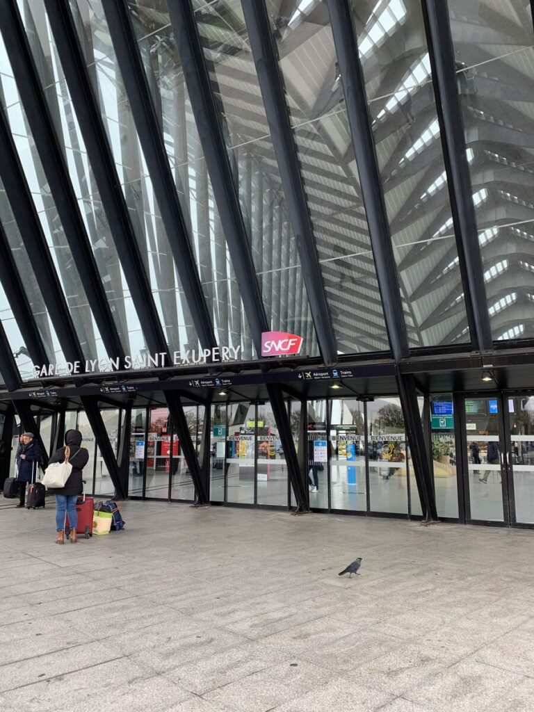 リヨン・サン=テグジュペリ TGV駅 外観
