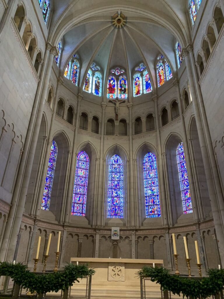 リヨン サン・ジャン大聖堂 ステンドグラス