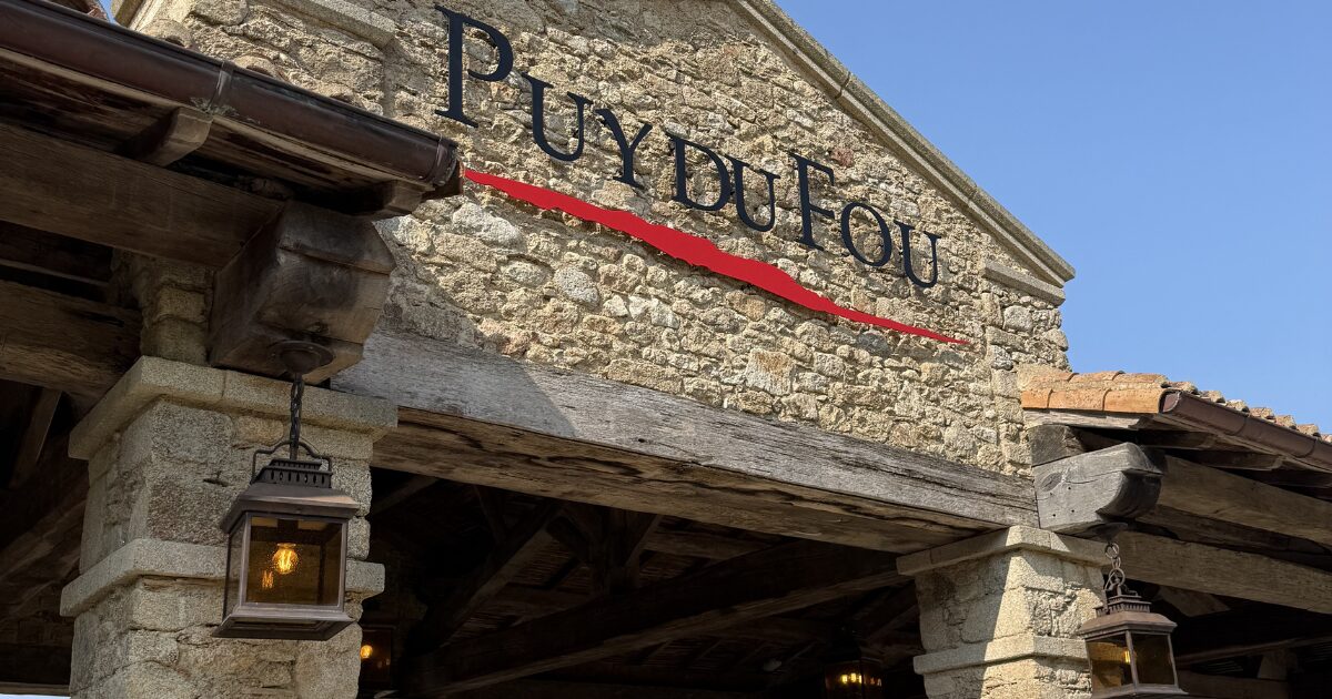 Puy du Fou（ピュイ・デュ・フー）フランス西部Vendée地方の没入型テーマパーク｜パリ→アンジェTGV→公式シャトルで運転なしで行ける【2026年】